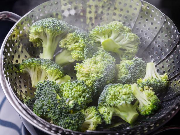 how to steam broccoli