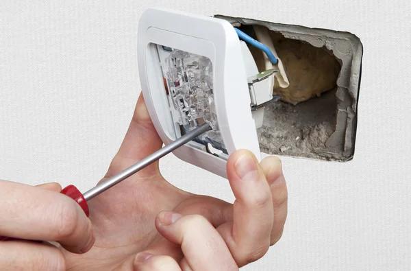When to Call electrical repair services in Rehoboth Beach for Electrical Issues